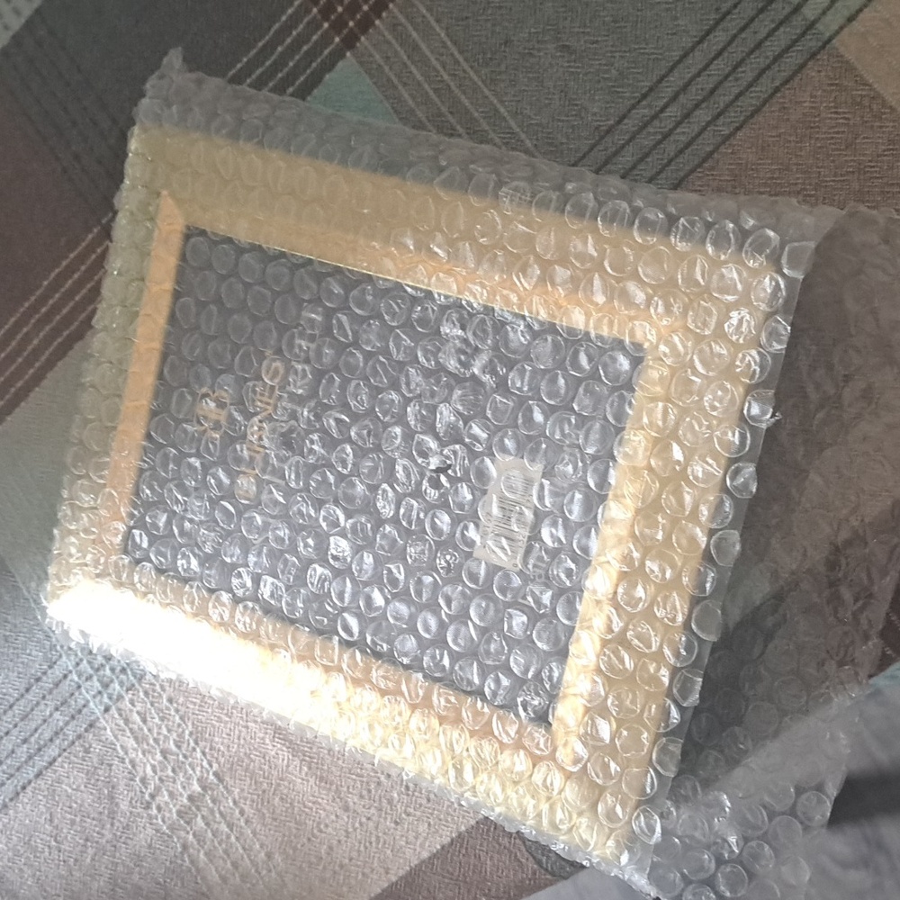 Photo album and frame - Picture 6 of 6